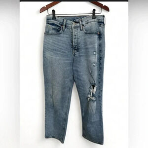 Old Navy Light Blue Distressed straght leg Jeans size 10